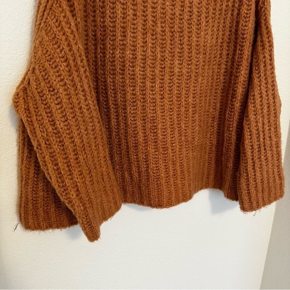 Free People Fluffy Fox Cowl Neck Sweater Papaya Brown Color Size M Women’s - Picture 9 of 11